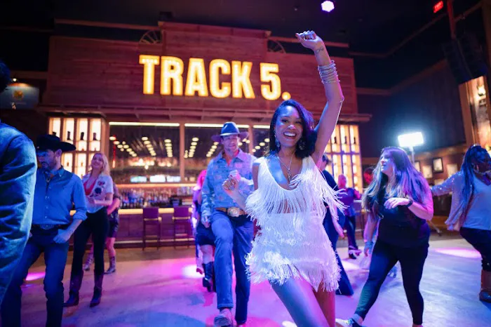 Track 5. Picture 10