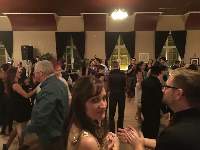 Lenora's Ballroom Picture 3