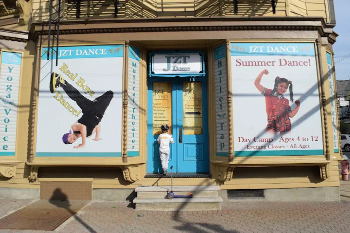 JZT Dance & Yoga Picture 7