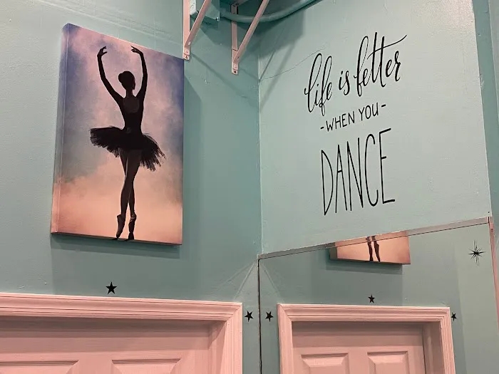 Miss Sara's On Pointe Dance, inc. Picture 4