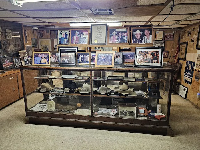 Broken Spoke Picture 5