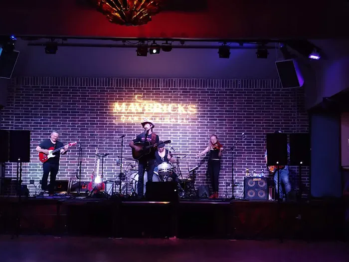 Mavericks Dance Hall Picture 5