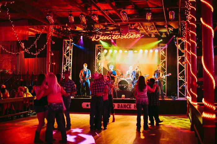 Coupland Dancehall Picture 5