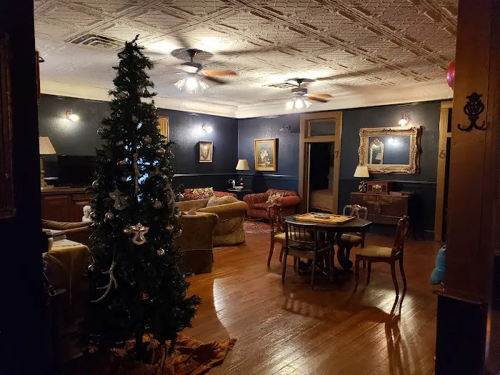 Coupland Dancehall Picture 4