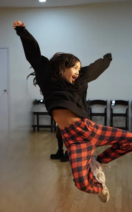 Brooklyn Hipsters Dance Studio Picture 7