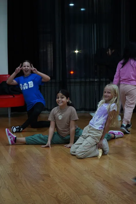 Brooklyn Hipsters Dance Studio Picture 10