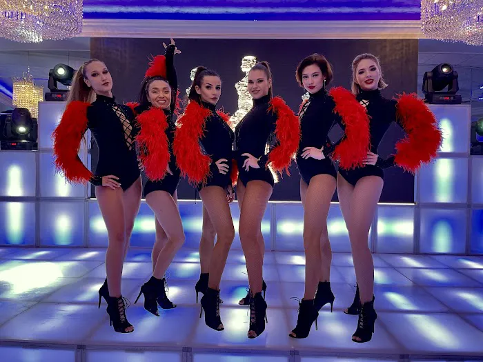 TG Dance studio Picture 10
