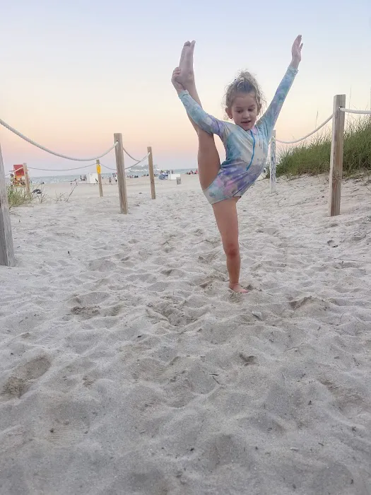 Forest Hills Rhythmic Gymnastics Dance Picture 1