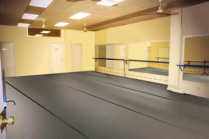 Oneida's Dance Studio Picture 1