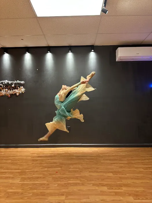 86 Dance Center Picture 6