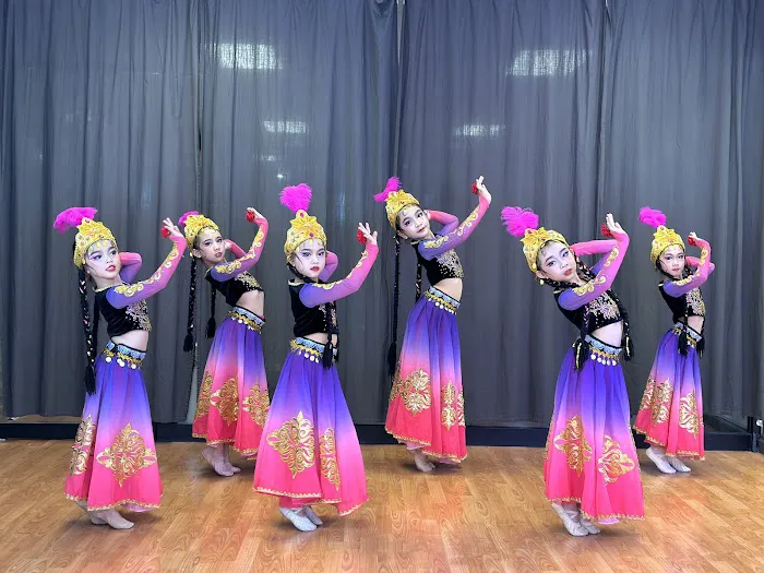 86 Dance Center Picture 3