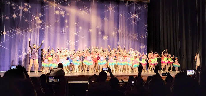 L A Dance Academy Picture 4