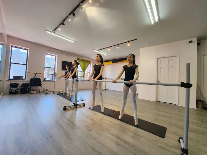 Circle Dance Picture 7