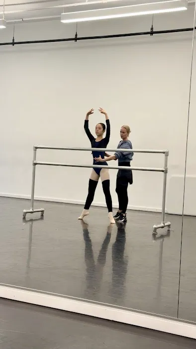 Ballet Coach NYC; Private Ballet Lessons by ABT Ballerina Picture 3