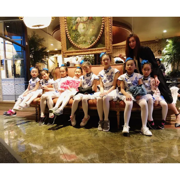 Mae Mae Dance Studio Picture 3