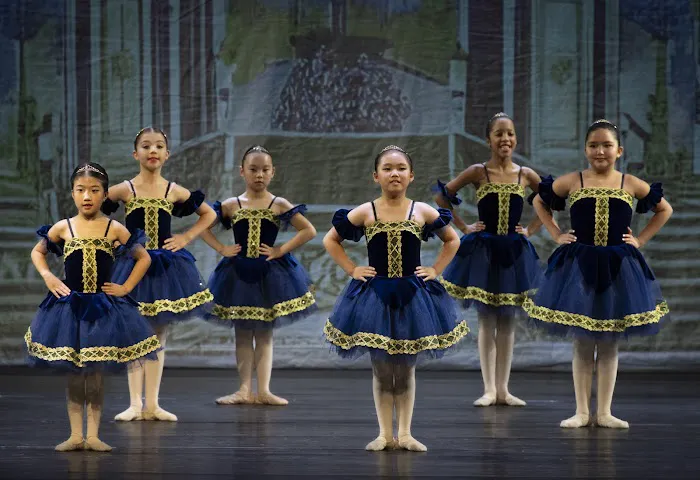 Edgewater Performing Arts Picture 3