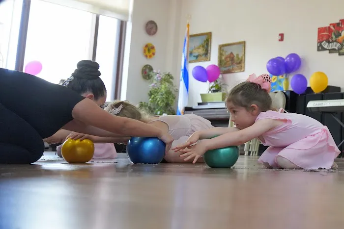 Artgymnastics Studio Brooklyn Picture 6
