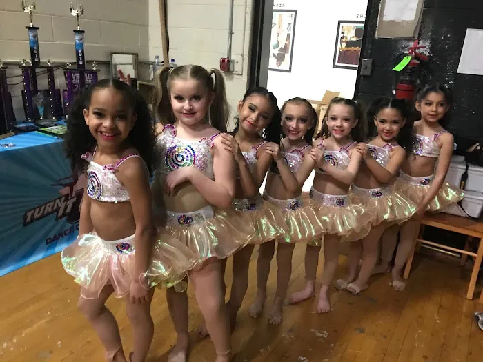Center Stage Dance Co. Ltd. Picture 2