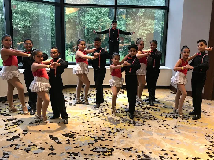 Estilo Latino Dance Company Picture 2