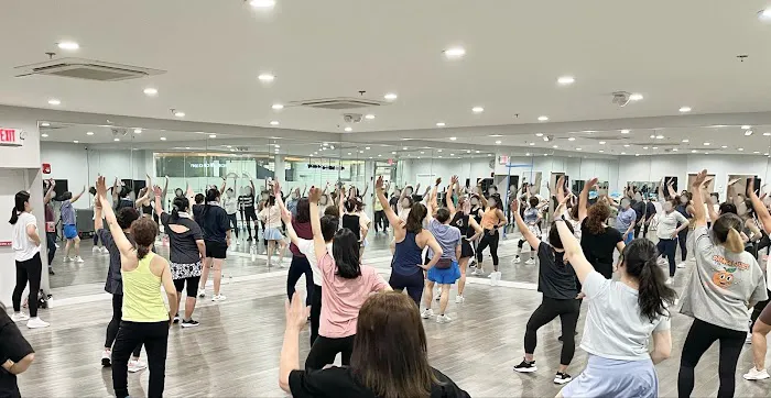SJ Dance Picture 2