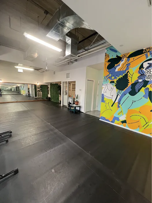 Greenhouse Arts Center Picture 9