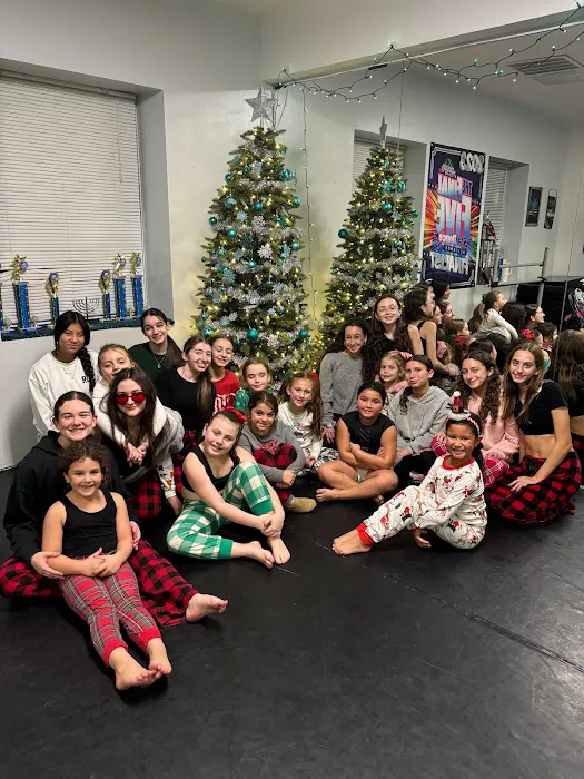 Dynamic Dance Academy Picture 3