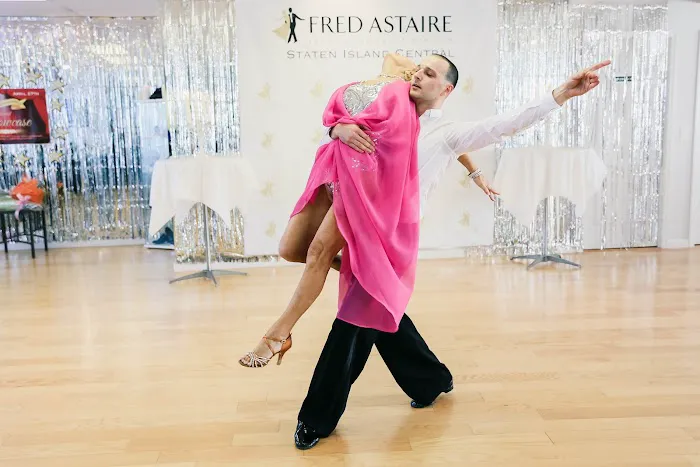 Fred Astaire Dance Studios - Staten Island Central Picture 4