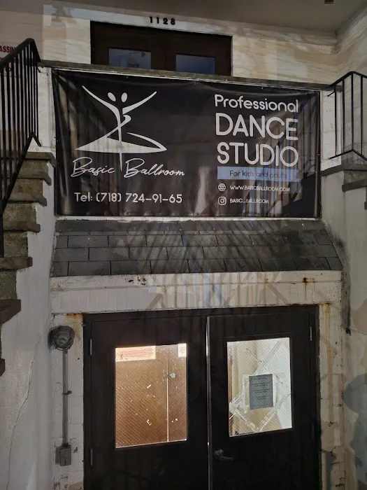 Basic Ballroom Dance Studio Picture 5
