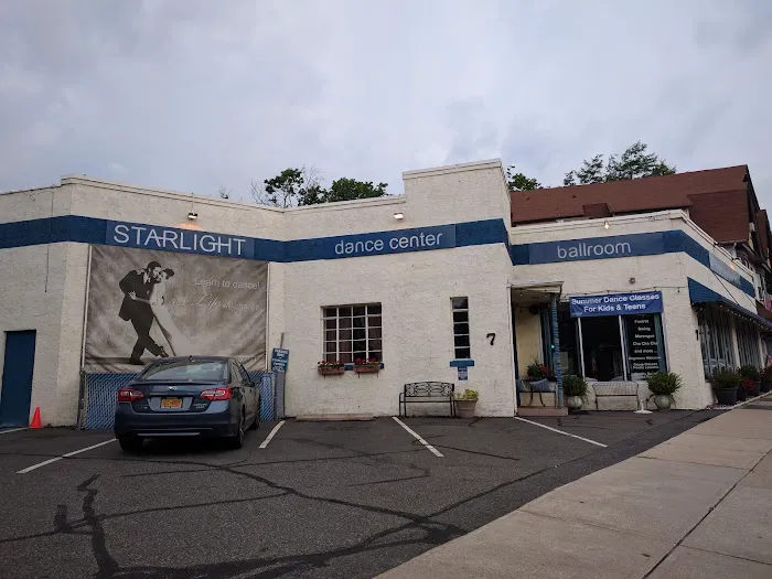 Starlight Dance Center Picture 7