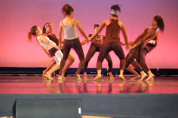 Genesis Dance Picture 3