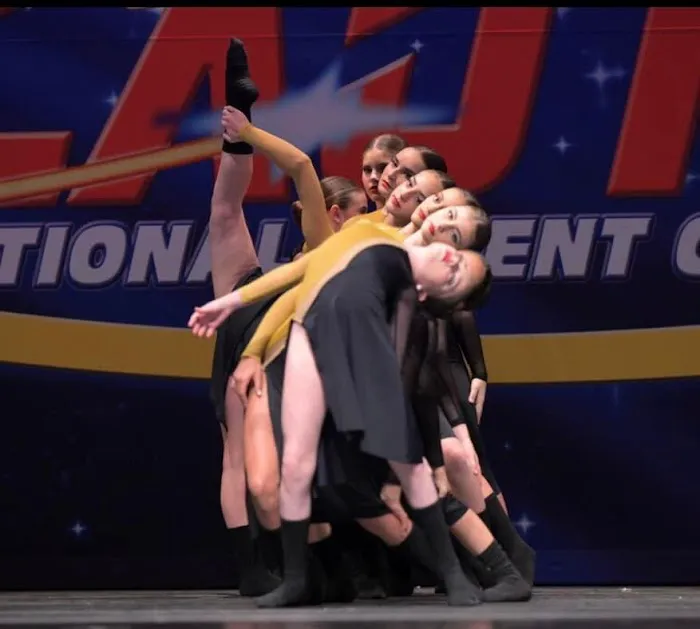 Dance Factory Picture 3