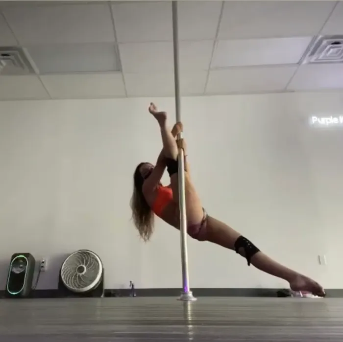 Purple Kisses Pole Fitness Picture 8