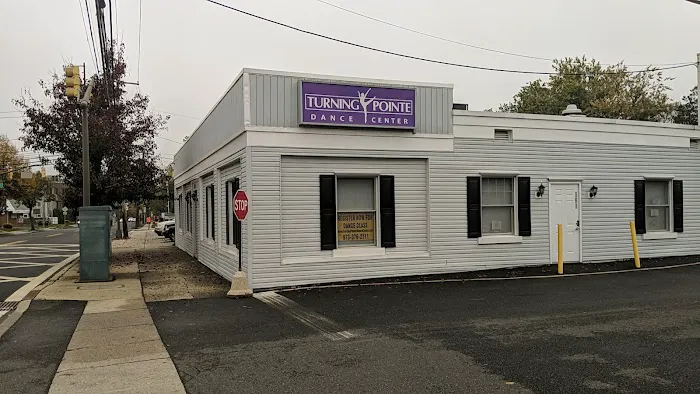 Turning Pointe Dance Center Picture 1