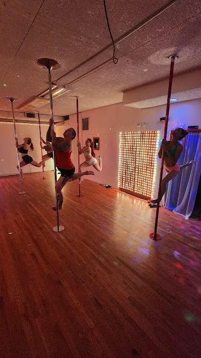 The Red Room Studio Picture 9