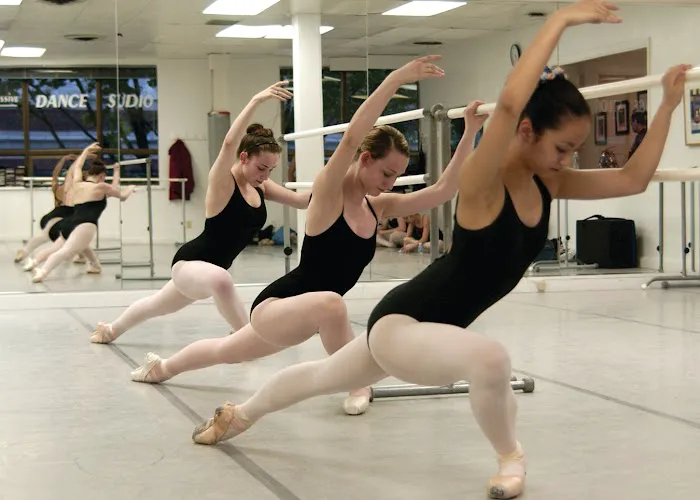Progressive Dance Studio Picture 2