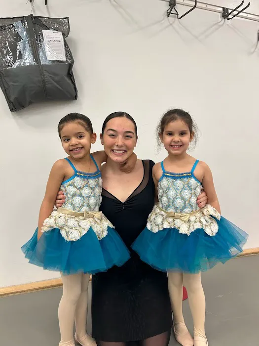American Youth Dance Theater North Picture 8