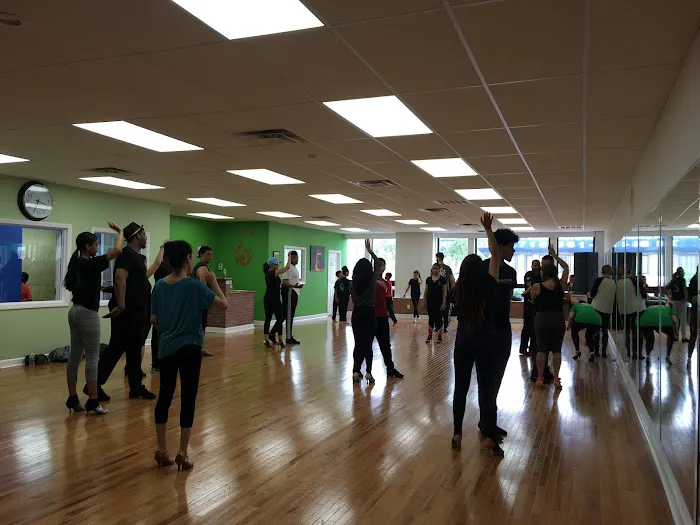 Yamulee Dance School Picture 1