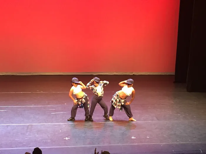 TamiCo. Dancing Picture 4