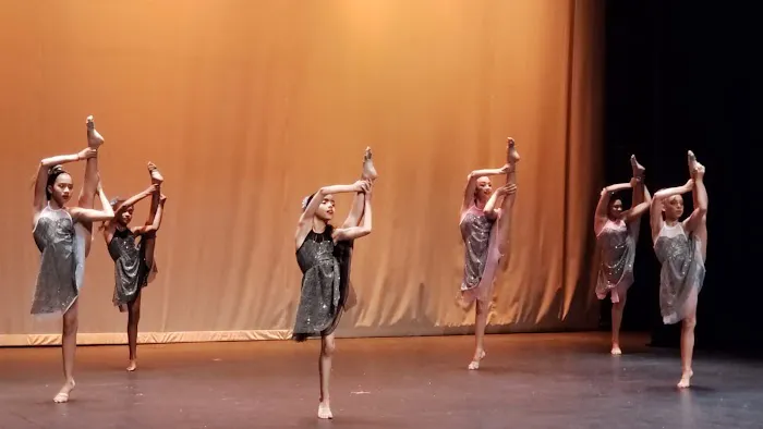 TamiCo. Dancing Picture 7