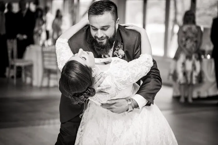 Simply Social Dancing Picture 7