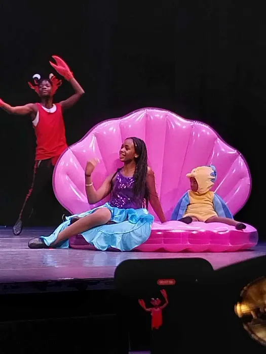 Layla's Dance and Drum Picture 7