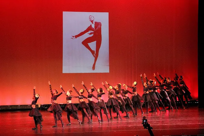 Layla's Dance and Drum Picture 6