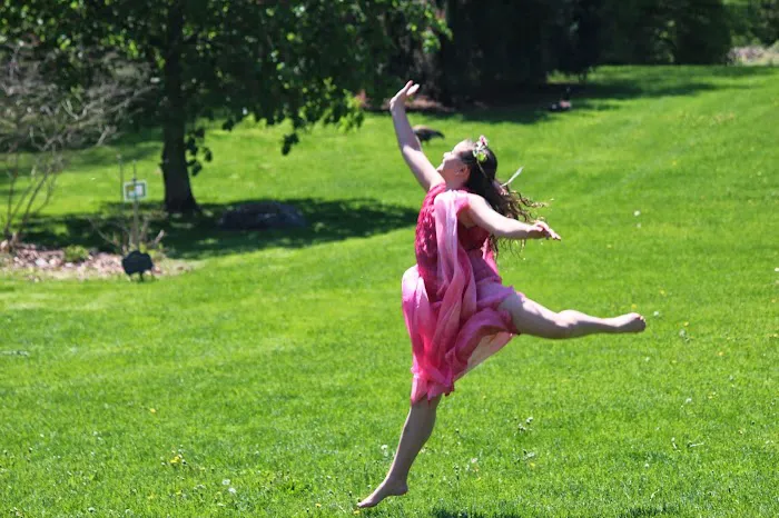 Children Dancing Picture 3