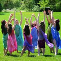 Children Dancing ico