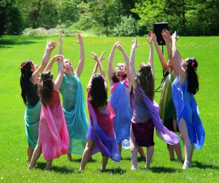 Children Dancing
