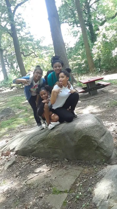 X308 Bronx Dance Academy School Picture 1