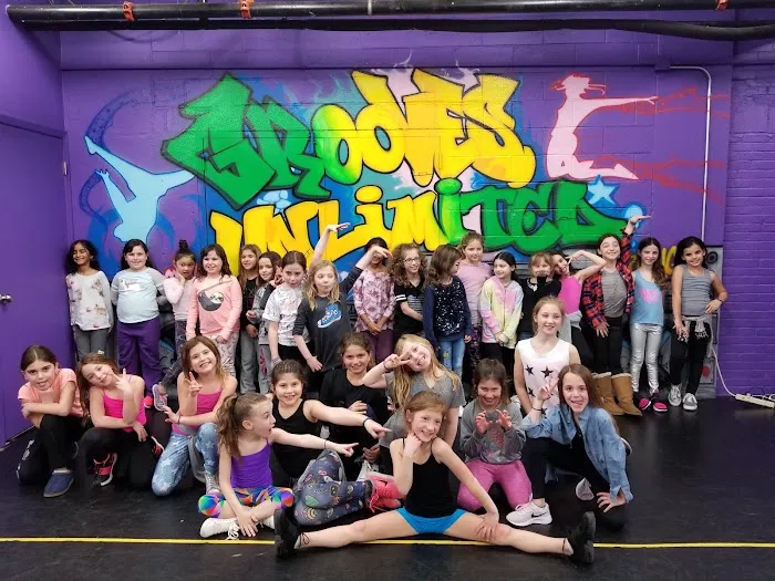 Grooves Unlimited Dance Studio Picture 1