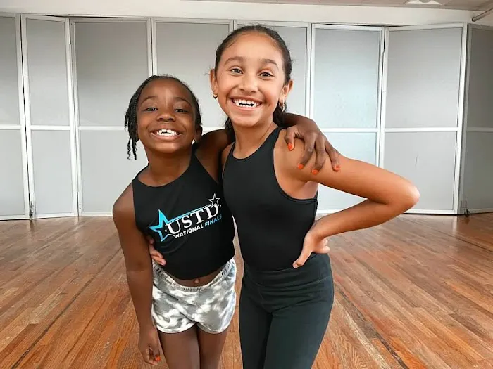 Moves & Motions School of Dance Picture 8