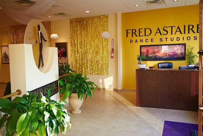 Fred Astaire Dance Studios - Manhasset Picture 1