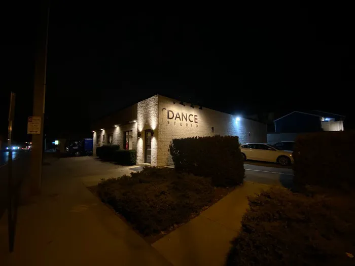 375 Dance Studio Picture 2